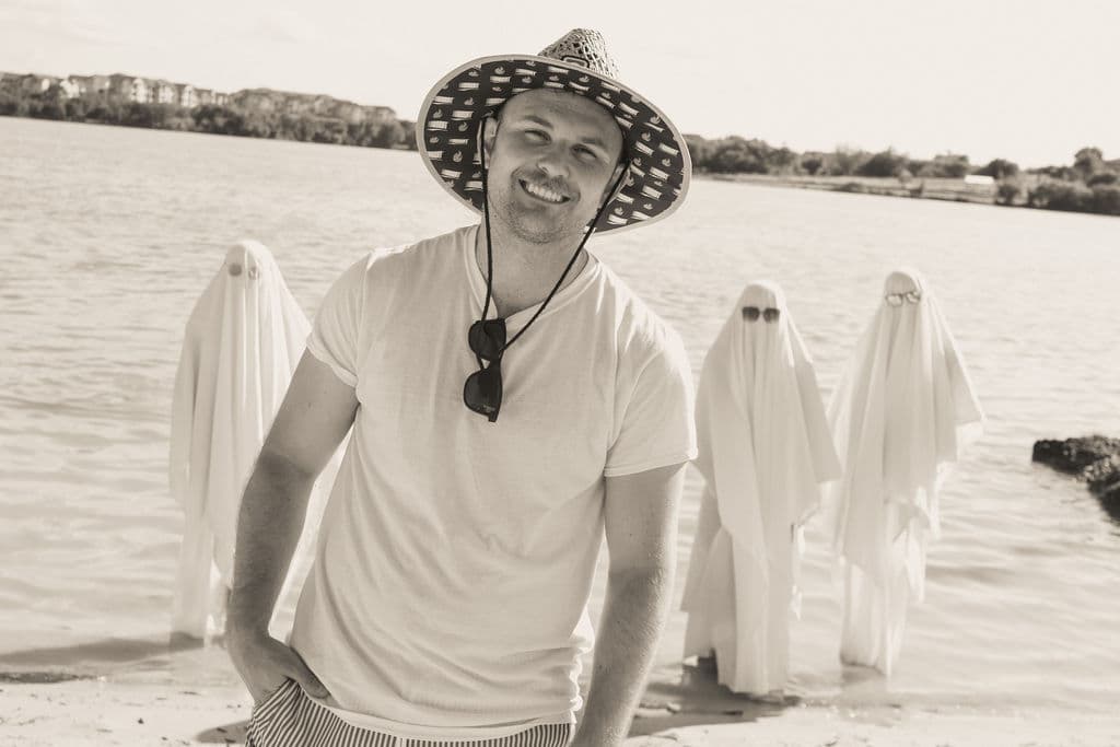 beachghosts 13 - Ghosts On The Beach