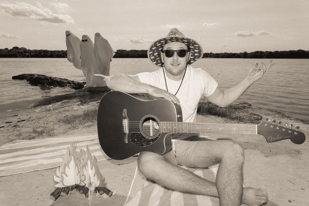 beachghosts 17 - Ghosts On The Beach