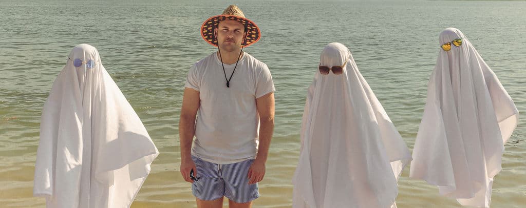 beachghosts 25 - Ghosts On The Beach