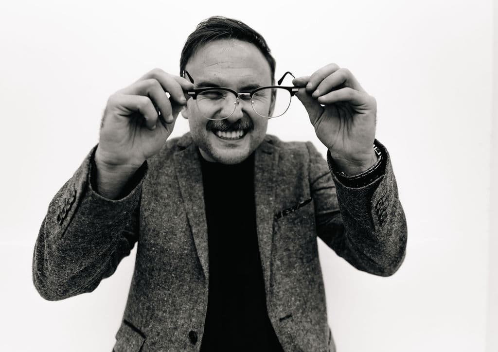 curiousman photobyjoy 63 - Glasses Filmstrip